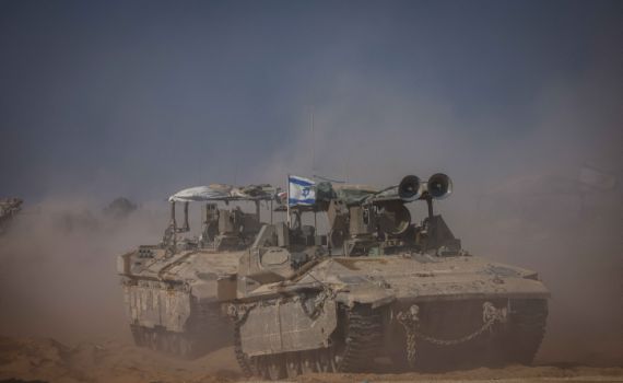 הקומיקאי הסרוג השתתף במבצע החילוץ: "הלב גואה משמחה"