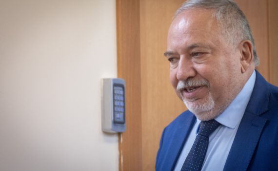 סקר מנדטים: ליברמן בשיא של 15 שנים