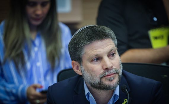 סמוטריץ': "גלנט קיבל את ההחלטה לחבר את החשמל"