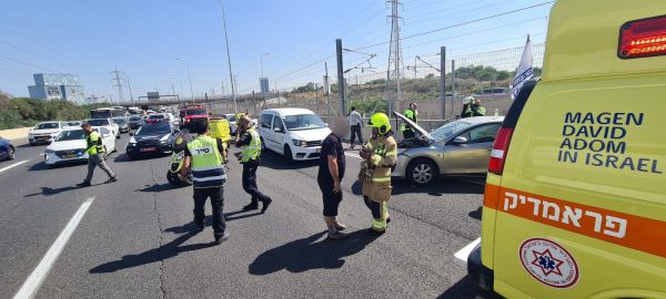 פצועה אנוש ושני פצועים נוספים בתאונה סמוך למבוא איילון