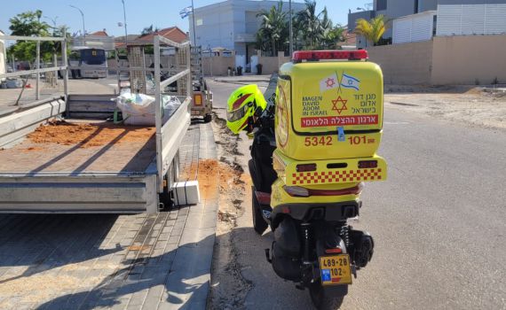 מכת חום: גנן התמוטט בקריית מלאכי, מצבו קשה