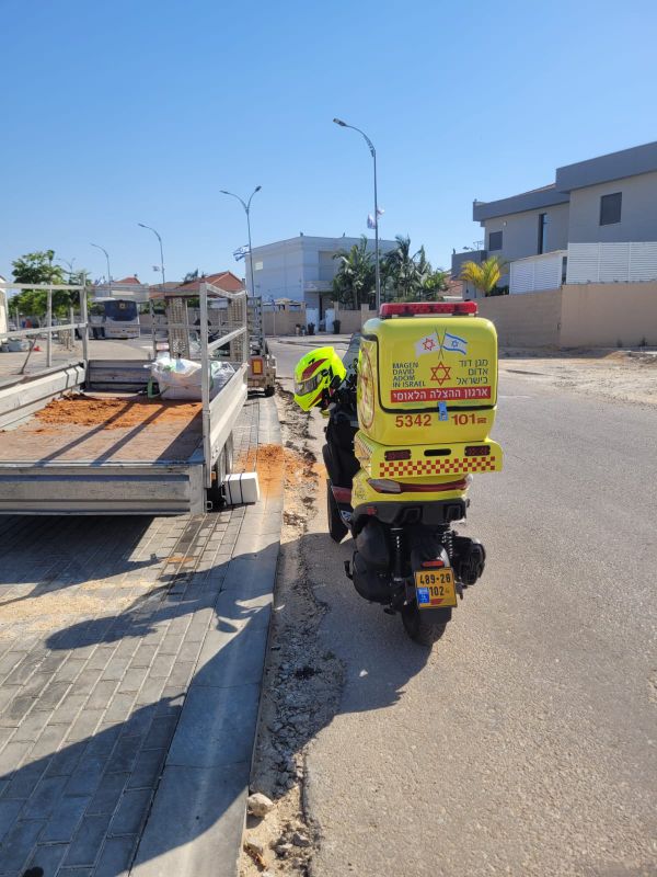 מכת חום: גנן התמוטט בקריית מלאכי, מצבו קשה