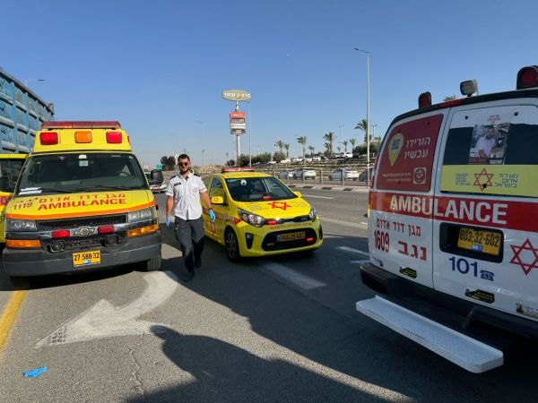 הרוג ו-2 פצועים אנוש וקשה בתאונת דרכים בדימונה