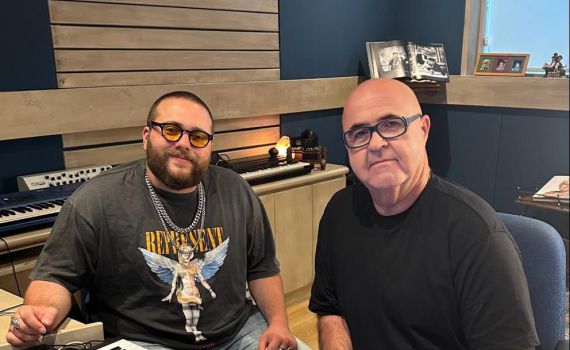 פרויקט המשקפיים של נויפלד חוגג עשור בשיתוף פעולה מסקרן