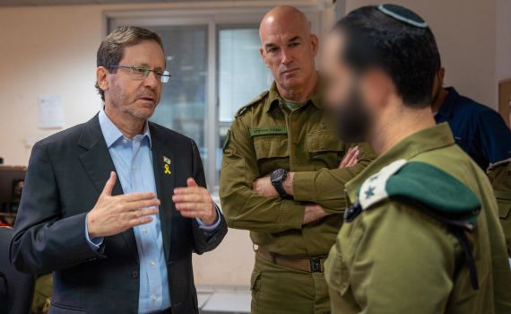 הרצוג: הקהילה הבינלאומית לא נוקטת אצבע למען ביטחוננו