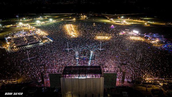 הישראלים חזרו לרקוד: עשרות אלפים חגגו ב'נובה'