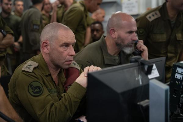 "שלושת היהלומים המריאו": רגעי הדרמה בחפ"ק המבצעי