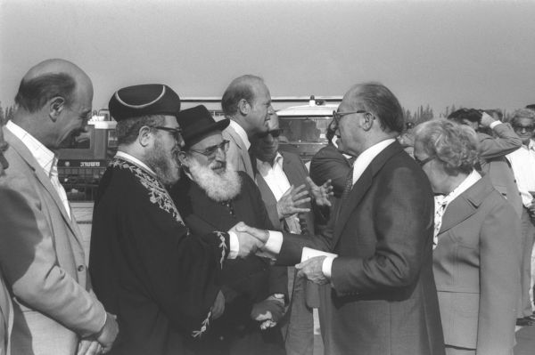 דובר ש"ס בעקיצה לנתניהו? "געגוע לבגין שהעריך רבנים"