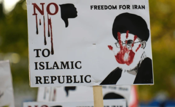 קנדה קבעה סופית: משמרות המהפכה-ארגון טרור