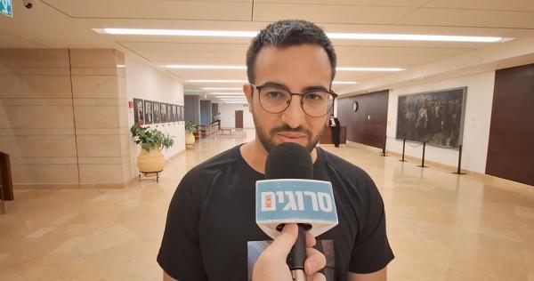 "המניע של רה"מ איננו טהור ומונע משיקול פוליטי"