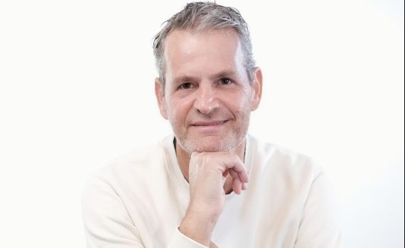 "עומקא דליבא": טניסאי העבר שהתקרב לדת בסינגל חדש