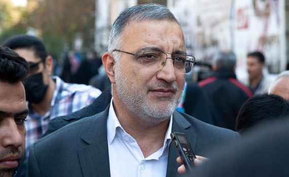 ברגע האחרון: מועמד נוסף פורש מהבחירות באיראן