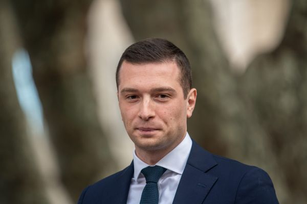 המועמד בצרפת: מדינה פלסטינית זה הכרה בטרור