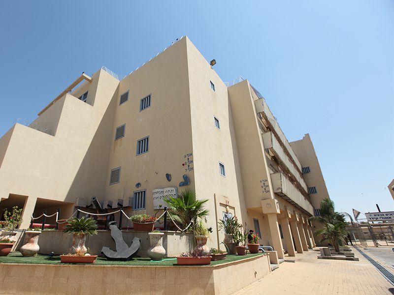 זוועה בכלא: אסיר תלש אוזן של אסיר במהלך קטטה