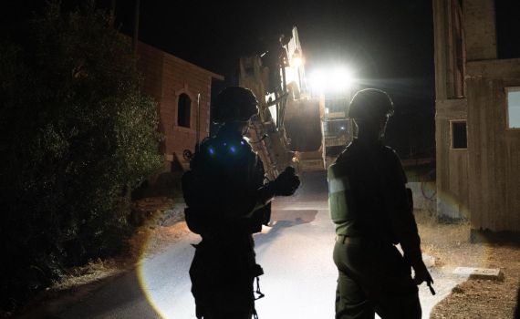 נהרסו בתי המחבלים שרצחו את מתן אלמליח בכביש 1