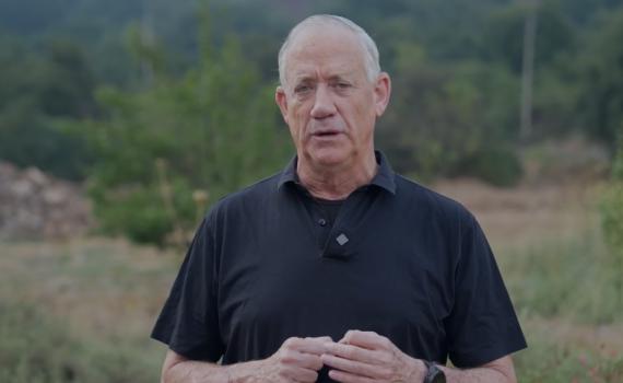 גנץ מגבה את הגרי: "יושרתו אינה מוטלת בספק"