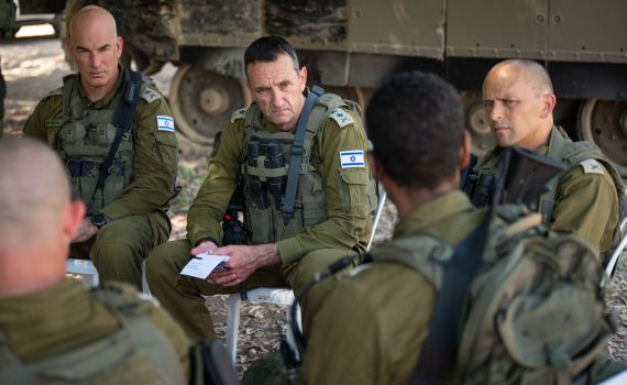 הרמטכ"ל בצפון המופגז: אנחנו עושים עבודה מאוד טובה