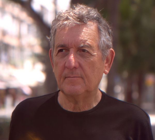 "במקום אחר": יוני רכטר בשיר חדש