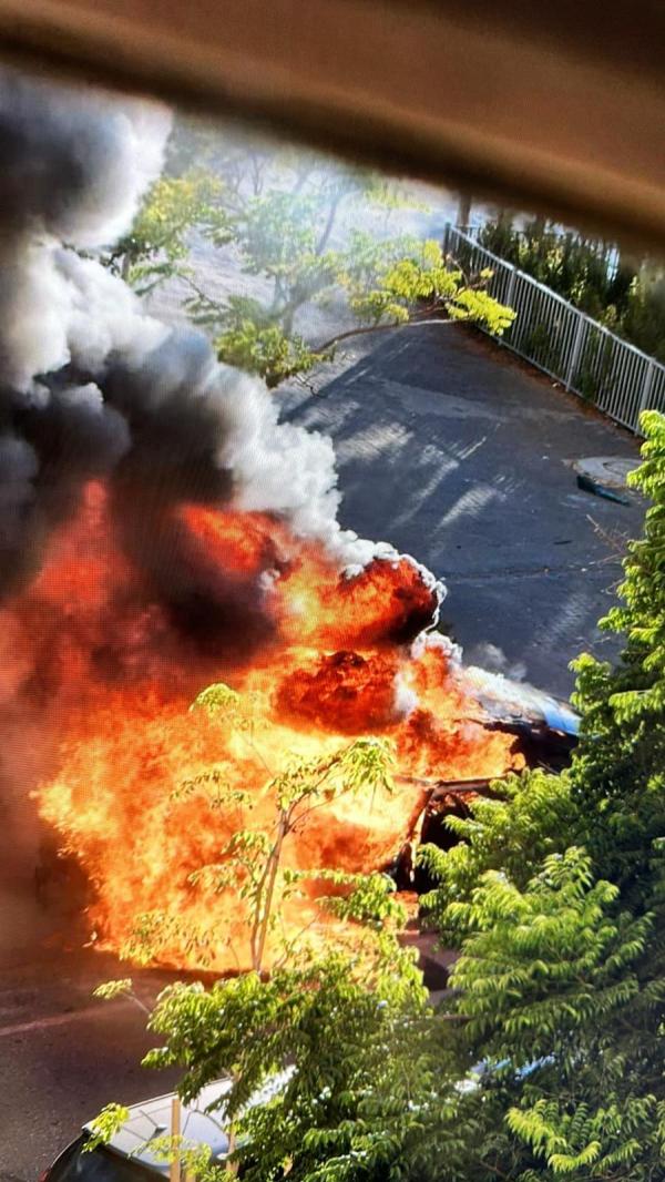 פיצוץ ברכב בפתח תקווה: נמצאו שרידי אמל"ח