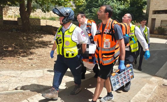 ירושלים: בן 70 נפצע בינוני כשנפל מגובה בסולם יעקב