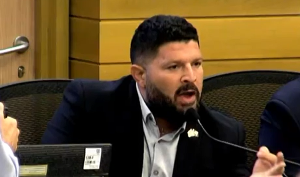 "כשיגיעו לשחוט את הילדים שלכם, אתם תצטרכו אותם"