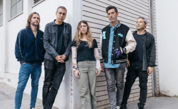 איש צוות של להקת הרוק חש ברע במהלך הופעה – ומת