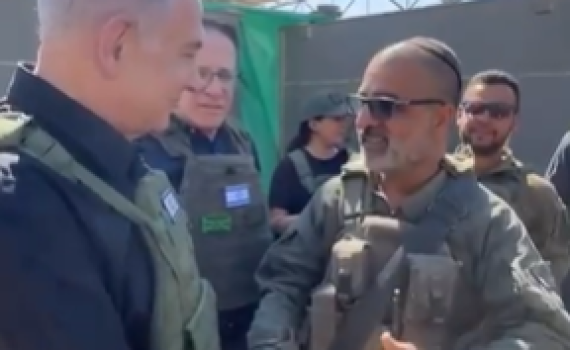 צפו: הדיין הסרוג פגש את נתניהו ברפיח