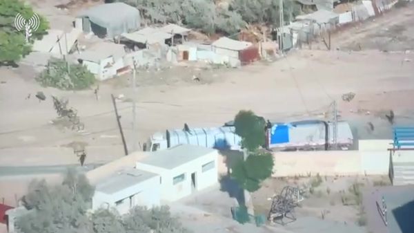 תיעוד: חוסלו מחבלים שניסו להשתלט על משאיות הסיוע