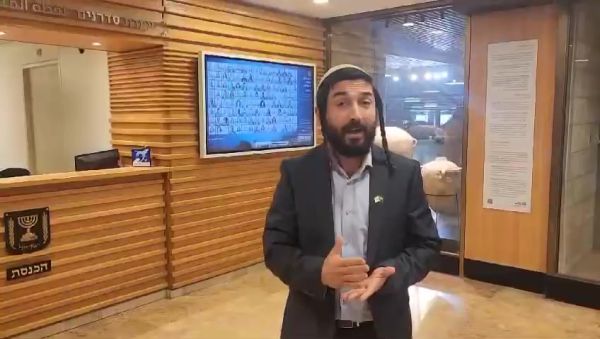 מהומה בכנסת: ח"כים נטשו את הוועדות ונסעו לשדה תימן