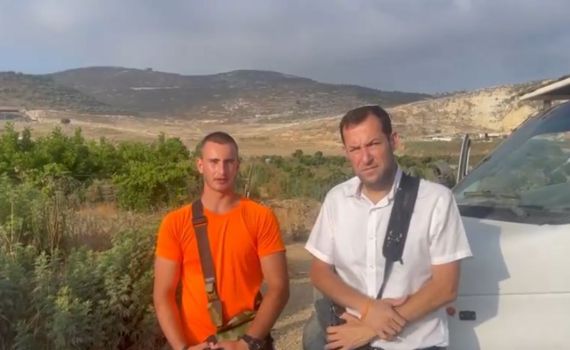 ניצול הפיגוע משחזר: "הוא נפגע עם דם בידיים"