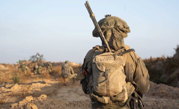 צה"ל תקף את עיריית חאן יונס, הצנחנים משתלטים על ש'געייה