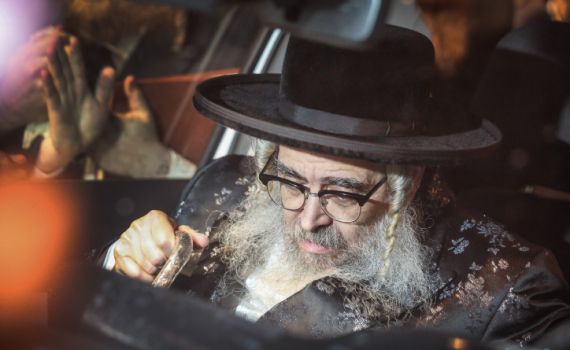 הרבי מסאטמר: נתניהו מפקיר יהודים כדי להמשיך לשלוט