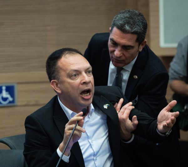 הח"כ מהאופוזיציה מסביר: זו הסיבה לפשרה של לוין