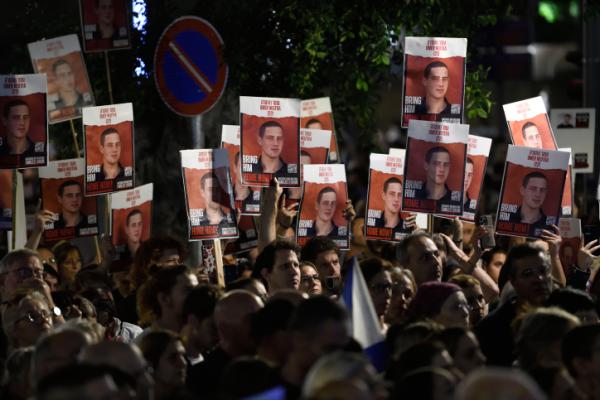 משפחות החטופים דורשות מנתניהו: "אל תסתתר מאחורי דובר צה"ל"