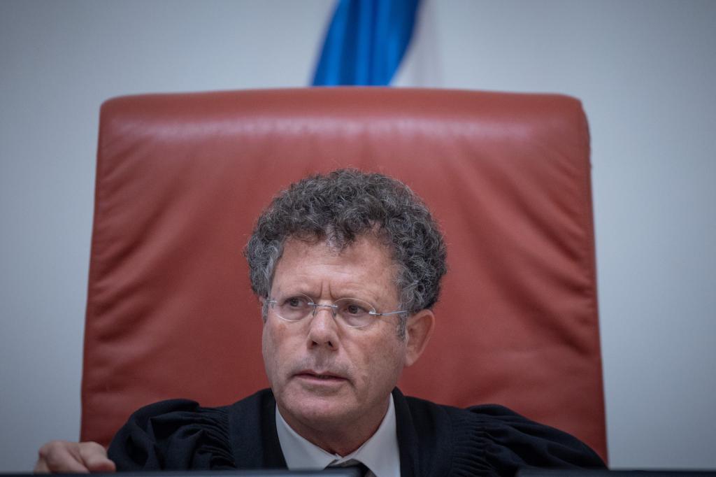 פרופ' דיסקין: "יצחק עמית הוא עבריין עם בעיה נפשית"