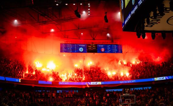 בחשד לתקיפת בת זוגו: שחקן זר מליגת העל נעצר