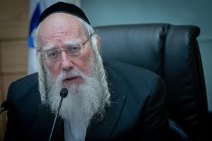 מאחורי הקלעים: אייכלר העדיף ג'וב על התפטרות