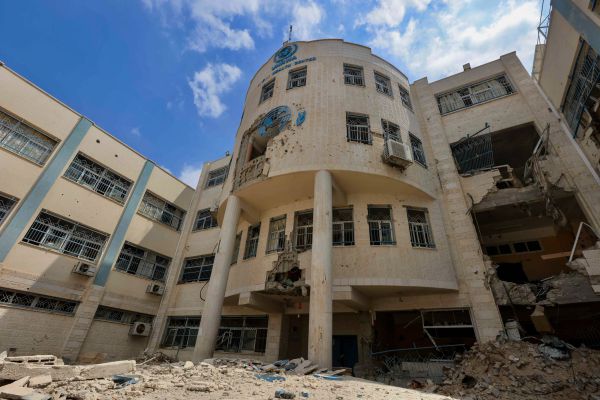 לאחר העברת החוק: צה"ל פשט על מוסדות אונר"א בקלנדיה