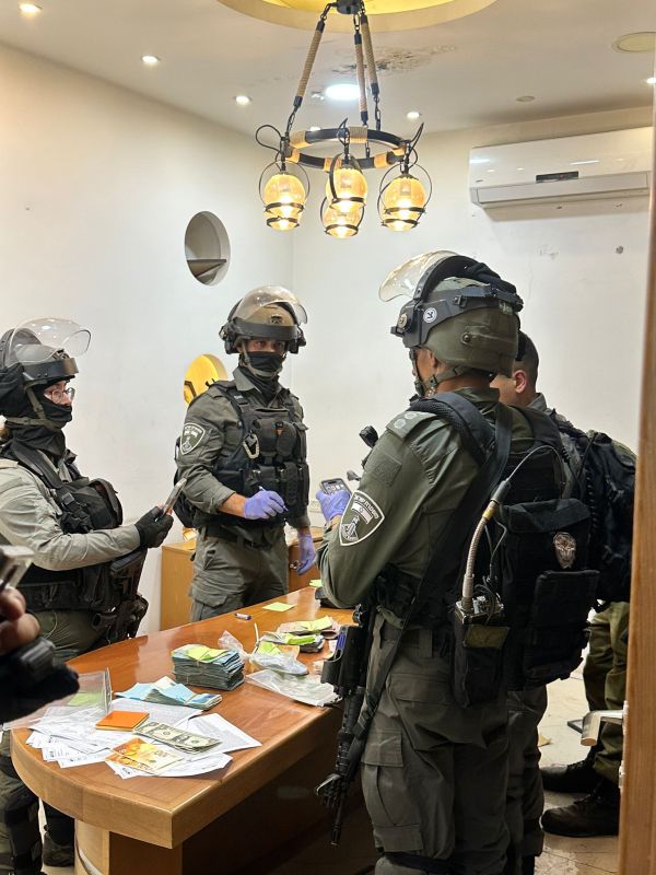 הלוחם שנדקר סיפר: המחבל קפץ עלי מפינה חשוכה