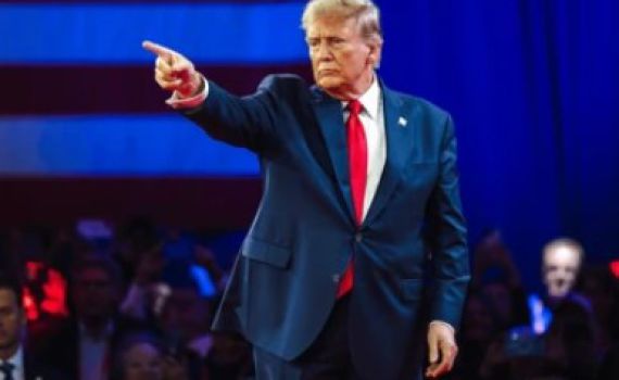 סקרים חדשים בארה"ב: טראמפ עדיין מוביל