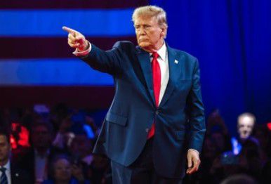 סקרים חדשים בארה"ב: טראמפ עדיין מוביל