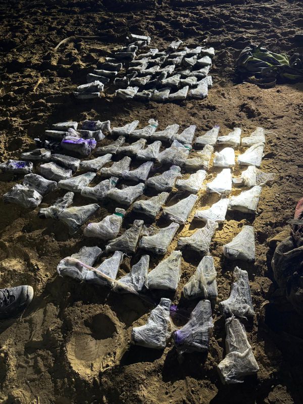 בגבול ירדן: סוכלה הברחת ענק של עשרות נשקים