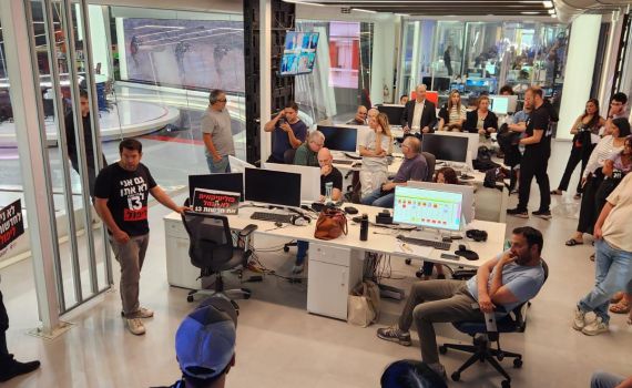 המאבק מחריף: עובדי חדשות 13 בהחלטה דרמטית