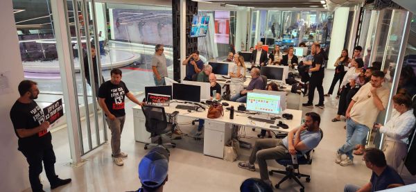 המאבק מחריף: עובדי חדשות 13 בהחלטה דרמטית