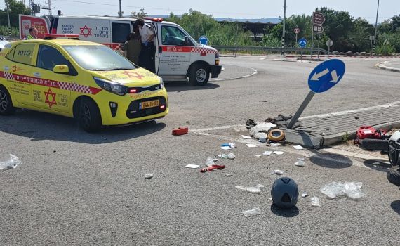 רוכב אופנוע נפצע קשה לאחר שהחליק סמוך לעין יהב