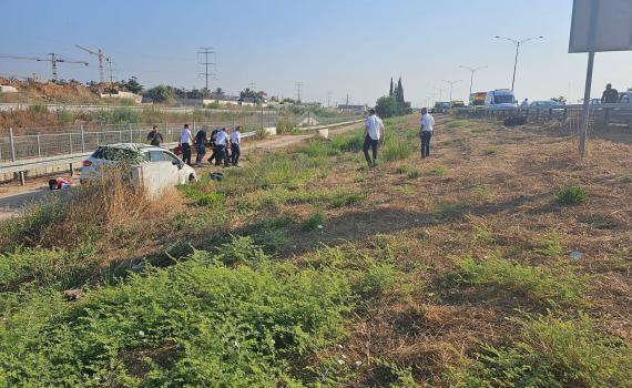 בן 50 נפצע קשה לאחר שהתהפך עם רכבו בכביש 6