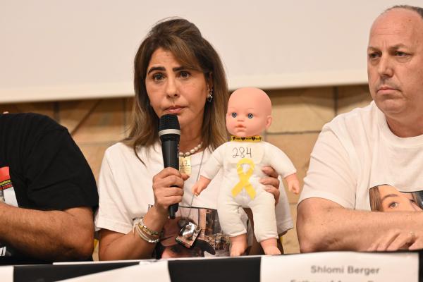 "חטופות": הסרט התיעודי שליווה את משפחותיהן של התצפיתניות