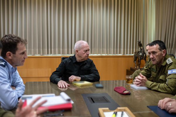 גלנט אחרי פגיעת הכטב"ם: נבוא חשבון עם מי שיפגע בישראל