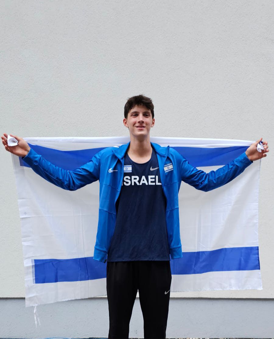 מדליית כסף לקופץ המוט הישראלי באליפות אירופה