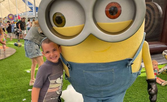 המיניונים עולים לגג – חוויה רטובה ומטריפה לילדים